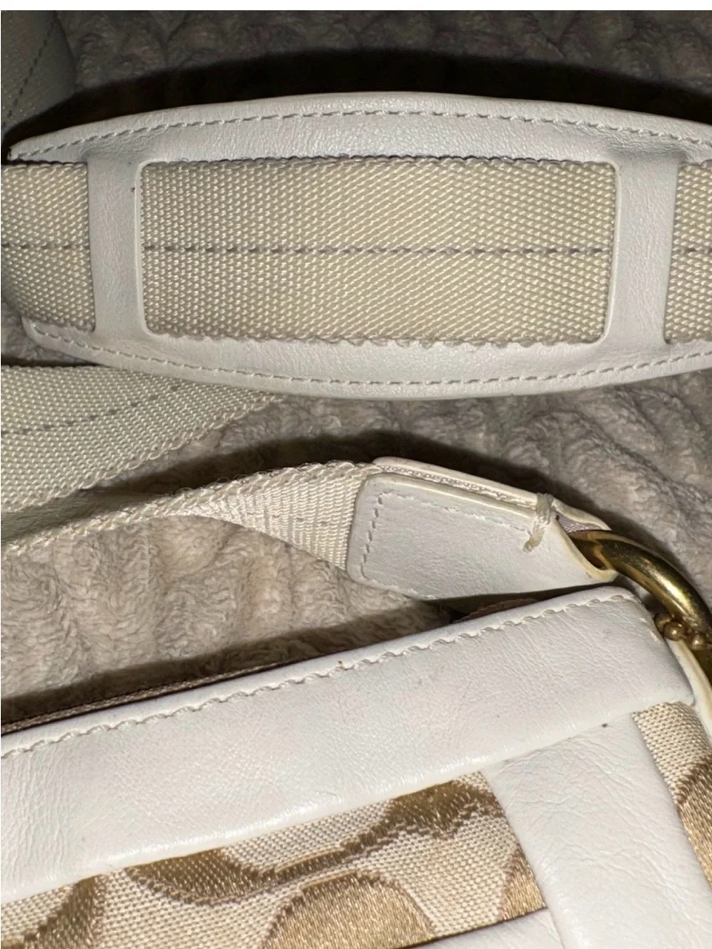 ✨ VINTAGE Coach Cricket Signature Crossbody Bag Gold Khaki Turnlock